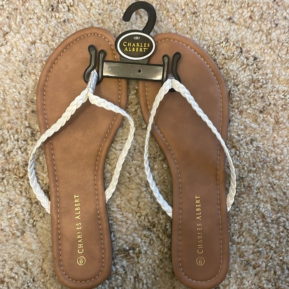 Braided Sandals Flip Flops Size 9 Charles Albert - Picture 1 of 3